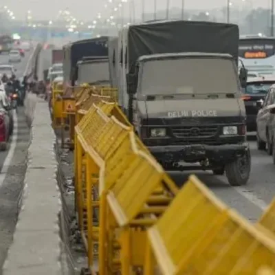 Delhi NCR traffic jam, farmers' protest, gridlock on major highways.