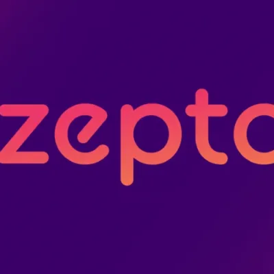 Zepto Pass on phone screen, money saved, shopping bags, clock.