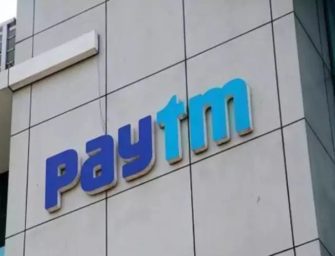 Vijay Shekhar Sharma, CEO of Paytm, and Manju Agarwal, former independent director of Paytm Payments Bank, during a meeting with RBI officials.