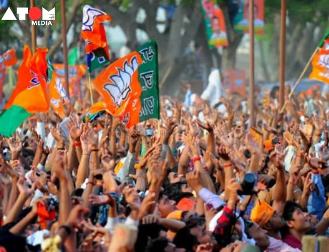 Rahul Gandhi Urges Voters: Open 'Mohabbat Ki Dukaan'