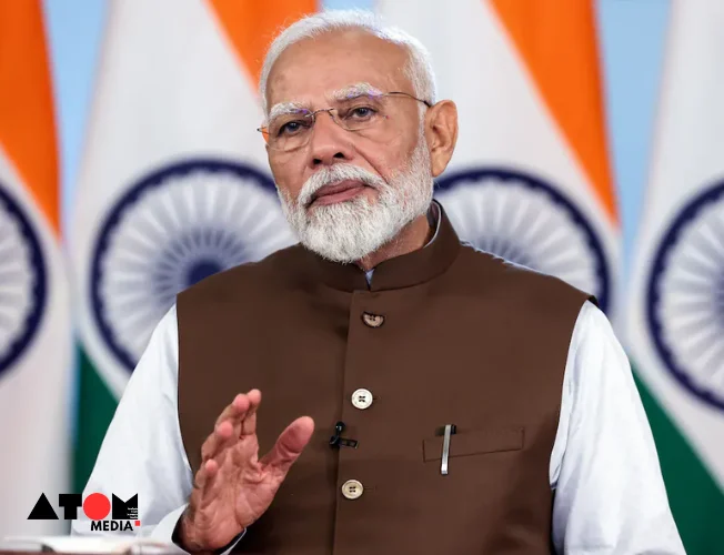 Prime Minister Narendra Modi praises Varun Alagh, co-founder of Mamaearth, for his inspiring startup journey during the Vishesh Sampark Abhiyan event, highlighting the transformative power of India's digital revolution.