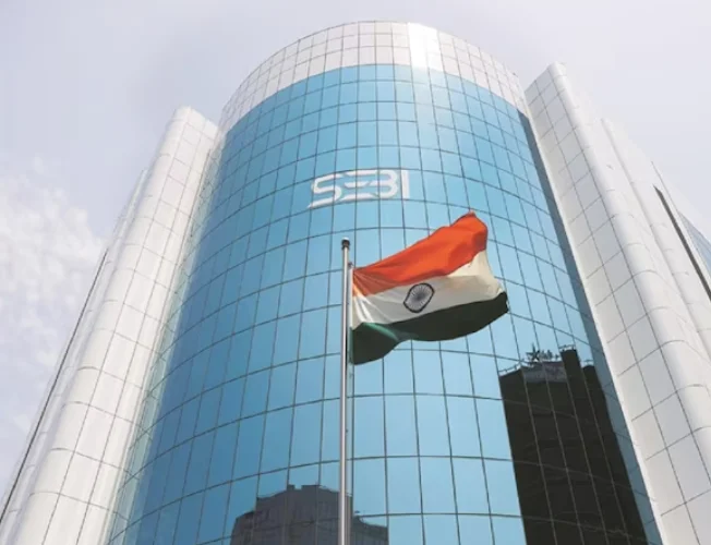 SEBI shakes up the broking industry! New regulations mandate uniform fees for stock exchanges, impacting discount brokers like Zerodha & Upstox. Will this change promote transparency and fair access for investors?
