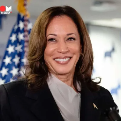 Kamala Harris leads Donald Trump 44% to 42% in the latest Reuters/Ipsos poll following Joe Biden's exit and endorsement of Harris. The poll highlights voter perceptions of Harris's and Trump's mental acuity, as well as the potential impact of third-party candidate Robert F. Kennedy Jr.